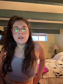 Snapshot of Rosiee69_ chatting on March 2, 10:16 pm Rosiee69  online show from March 2, 10:16 pm