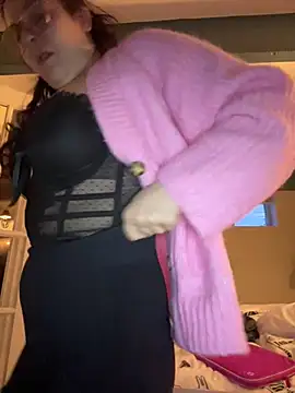 Snapshot of Rosiee69_ chatting on March 3, 11:22 am Rosiee69  online show from March 3, 11:22 am