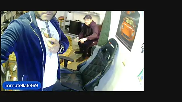 Snapshot of Mrnutella chatting on November 3, 6:53 pm Mrnutella online show from November 3, 6:53 pm