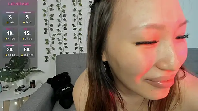 Snapshot of Christine_Carlson chatting on February 21, 6:48 pm Christine Carlson online show from February 21, 6:48 pm