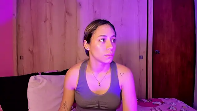 TANIA 06 online show from May 13, 1:08 pm