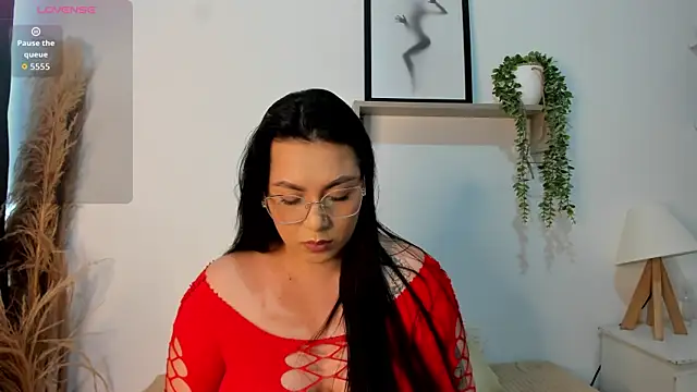 emily-777 online show from November 30, 9:19 pm