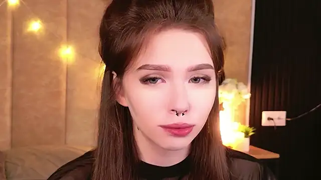 Sierra Fane online show from November 9, 6:01 am