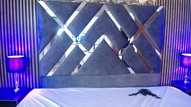 veenus hs online show from March 6, 3:24 am