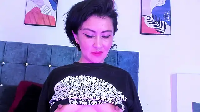 Snapshot of lilith_catt chatting on March 8, 1:39 am lilith catt online show from March 8, 1:39 am