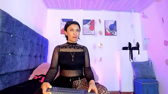Snapshot of lilith_catt chatting on March 17, 7:58 pm lilith catt online show from March 17, 7:58 pm