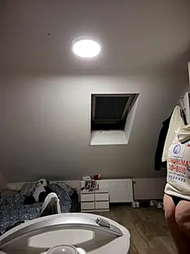 Snapshot of May_Alisa chatting on September 29, 6:02 pm May Alisa online show from September 29, 6:02 pm