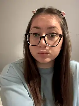 Snapshot of May_Alisa chatting on October 5, 1:53 pm May Alisa online show from October 5, 1:53 pm