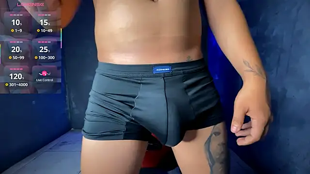 jeffvalemtino online show from October 21, 11:27 pm