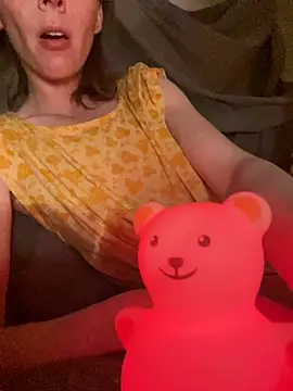 Snapshot of Hildas chatting on October 22, 11:26 pm Hildas online show from October 22, 11:26 pm