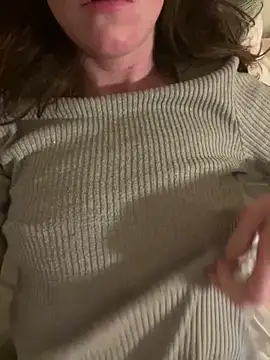 Snapshot of Hildas chatting on February 16, 11:34 pm Hildas online show from February 16, 11:34 pm