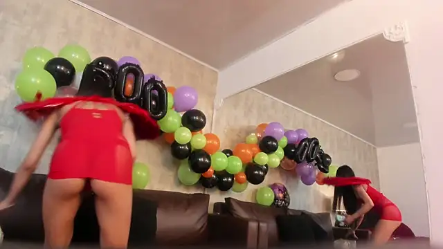 NahomyCarther online show from October 30, 4:03 am