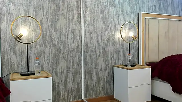 NahomyCarther online show from December 2, 5:13 am