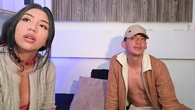 aron and paula online show from November 18, 5:45 am