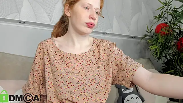 Sandra Wi1son online show from February 23, 1:03 am