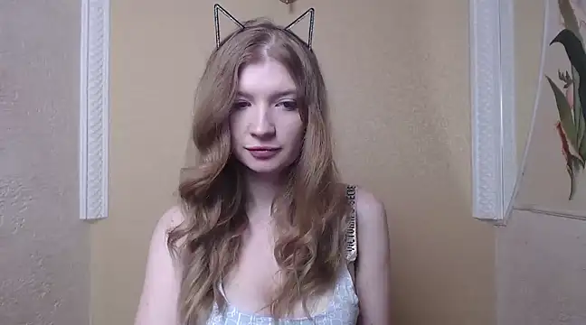 Snapshot of faiirylight chatting on March 9, 8:18 am faiirylight online show from March 9, 8:18 am