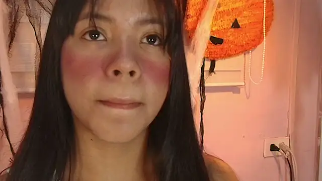 emily sweett24 online show from October 30, 12:39 pm