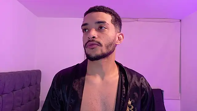 Snapshot of eross_chipre_ chatting on February 17, 11:07 am eross chipre online show from February 17, 11:07 am