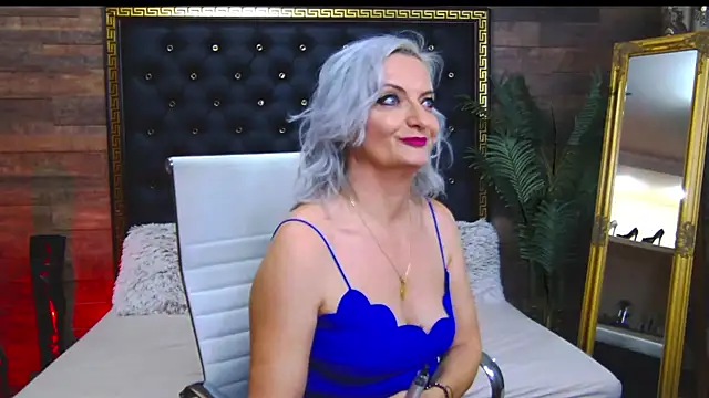 LadyTouch online show from February 8, 8:42 pm