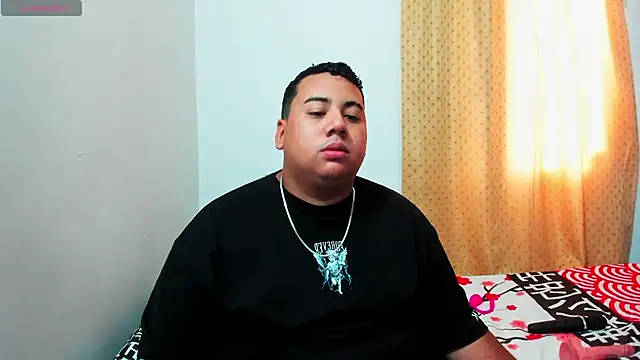 Snapshot of MICHAEL_AND_SHARON chatting on January 8, 10:12 pm MICHAEL AND SHARON online show from January 8, 10:12 pm