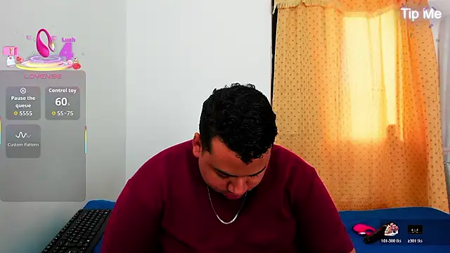 Snapshot of MICHAEL_AND_SHARON chatting on January 10, 9:52 pm MICHAEL AND SHARON online show from January 10, 9:52 pm