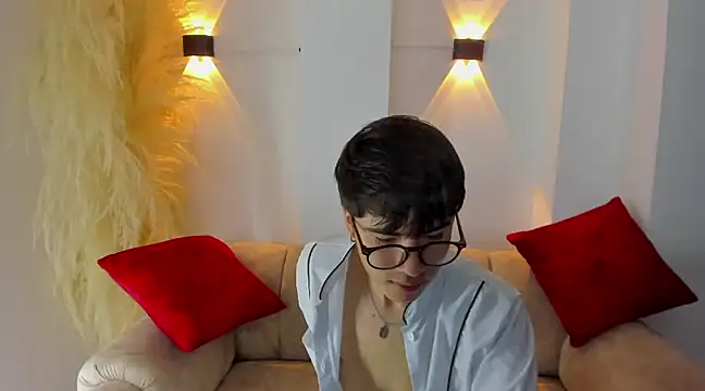 Snapshot of liam_orion chatting on March 18, 5:53 pm liam orion online show from March 18, 5:53 pm