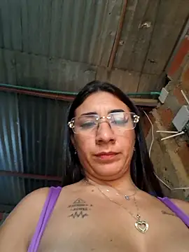 hot veteran01 online show from February 28, 12:39 pm