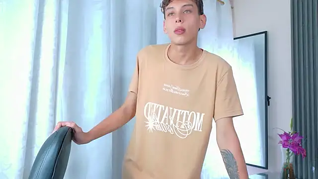 Noahoconor online show from October 23, 8:40 pm