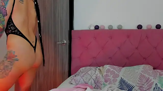 ela black online show from February 24, 12:48 pm