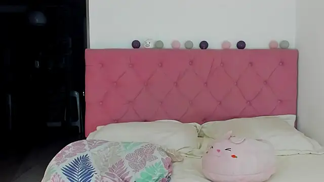 ela black online show from February 28, 12:42 pm