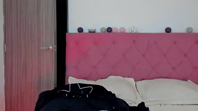 ela black online show from March 9, 1:37 pm