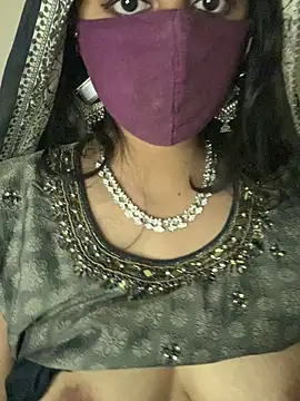 Dishasarmaa05 online show from February 12, 7:42 pm