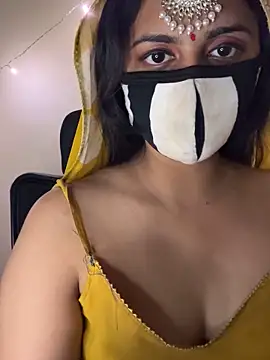 Dishasarmaa05 online show from April 19, 2:38 pm