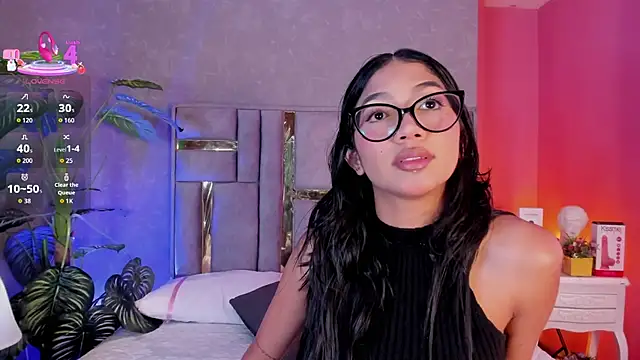 Tyla Ks online show from May 12, 7:11 pm