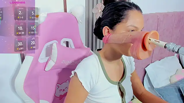 cutie sarax1 online show from December 19, 1:07 pm