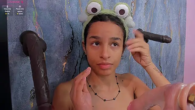 honey sofii  online show from September 24, 11:57 am