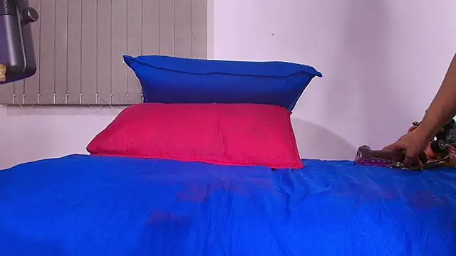 abigail fx online show from September 16, 3:07 am