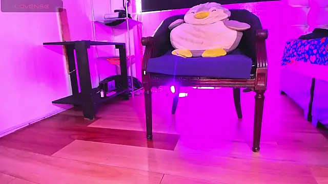 jymena xxx online show from April 16, 7:14 pm