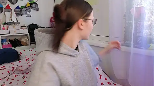 milliedoll online show from February 26, 5:06 am