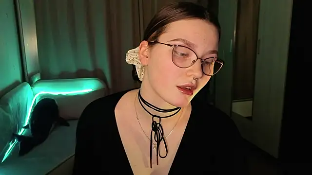 milliedoll online show from March 5, 4:36 pm