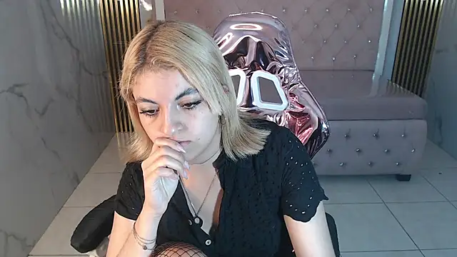 Snapshot of lili_conor_s chatting on March 20, 3:56 am lili conor s online show from March 20, 3:56 am