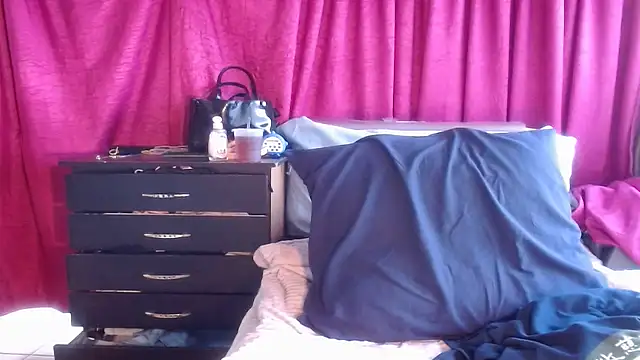 Snapshot of xxTatiannaxx chatting on November 19, 3:12 pm xxTatiannaxx online show from November 19, 3:12 pm