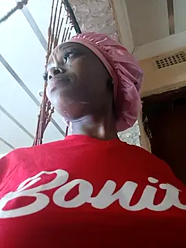 Snapshot of xxTatiannaxx chatting on December 15, 6:39 am xxTatiannaxx online show from December 15, 6:39 am