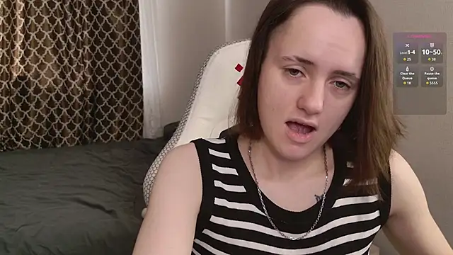 Luna Loveee online show from September 28, 5:13 am