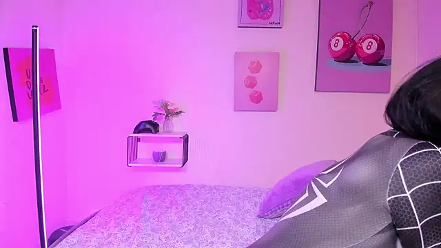 Snapshot of Selene_bennet chatting on February 15, 4:14 pm Selene bennet online show from February 15, 4:14 pm