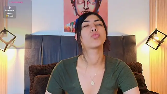 Cassie bloom online show from November 21, 8:07 pm