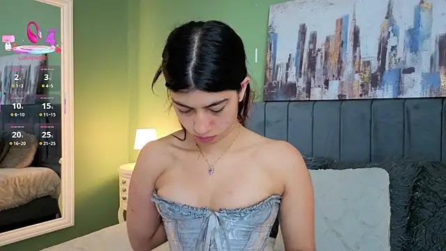 Cassie bloom online show from May 29, 3:26 am