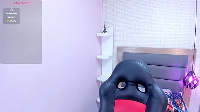 MEGANZARICK online show from December 22, 10:40 pm