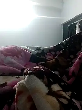 Snapshot of 9inch_hard chatting on February 21, 10:37 pm 9inch hard online show from February 21, 10:37 pm