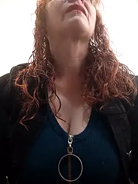 Snapshot of chanel-2025 chatting on December 16, 7:52 pm chanel-2025 online show from December 16, 7:52 pm